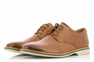 Мъжки клсически обувки CLARKS - 26131824-tanss19