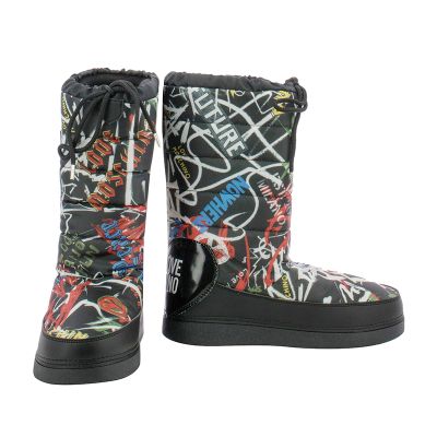 Дамски Спортни Боти MOSCHINO - JA24022G16IP200A ST. GRAFF. NE