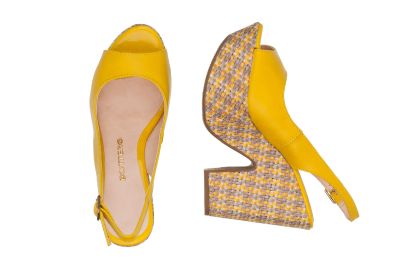 Дамски сандали с висок масивен ток Bottero - 240203-amareloss16