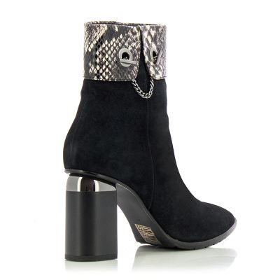 Дамски Боти На Ток CARLO FABIANI - 635-black192