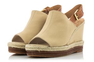 Дамски сандали на платформа GANT - 18568370-sandss19