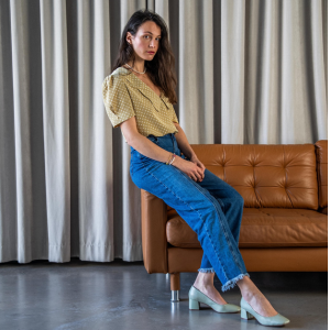 Нова колекция дамски обувки Donna Italiana – ефектен шик в свежи цветове  